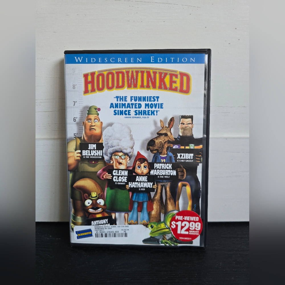 Hoodwinked Widescreen Edition DVD - Colorful Animated Cover